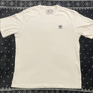 Adidas T-Shirt